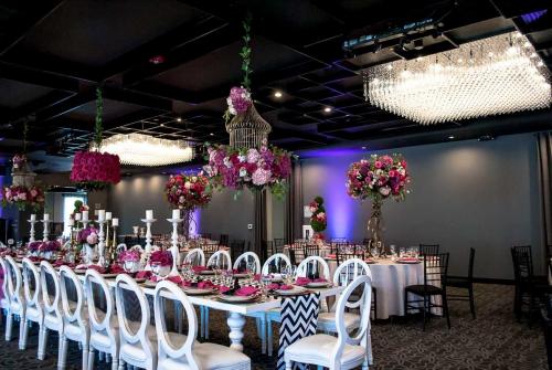 event-venue-banquet-venue-black-atmosphere-vertigo-event-venue-120