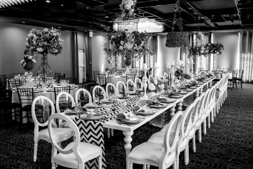 event-venue-banquet-venue-black-atmosphere-vertigo-event-venue-119