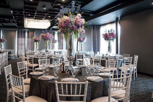 event-venue-banquet-venue-black-atmosphere-vertigo-event-venue-105