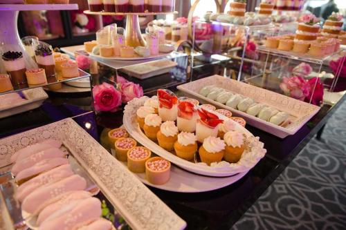 desserts-on-table-inside-banquet-hall