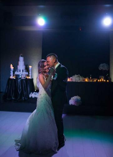 couple-dancing-inside-black-banquet-vertigo-event-venue-glendale-ca