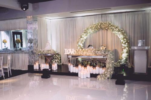 vertigo-white-ballroom-event-venue-flower-design-18